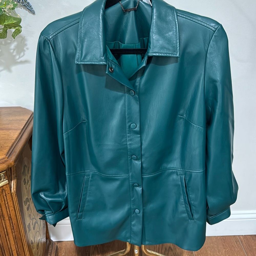 Chicos sz 1 green faux leather shirt jacket